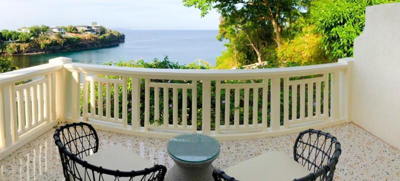 Hotel Club Punta Fuego à Nasugbu Extérieur photo