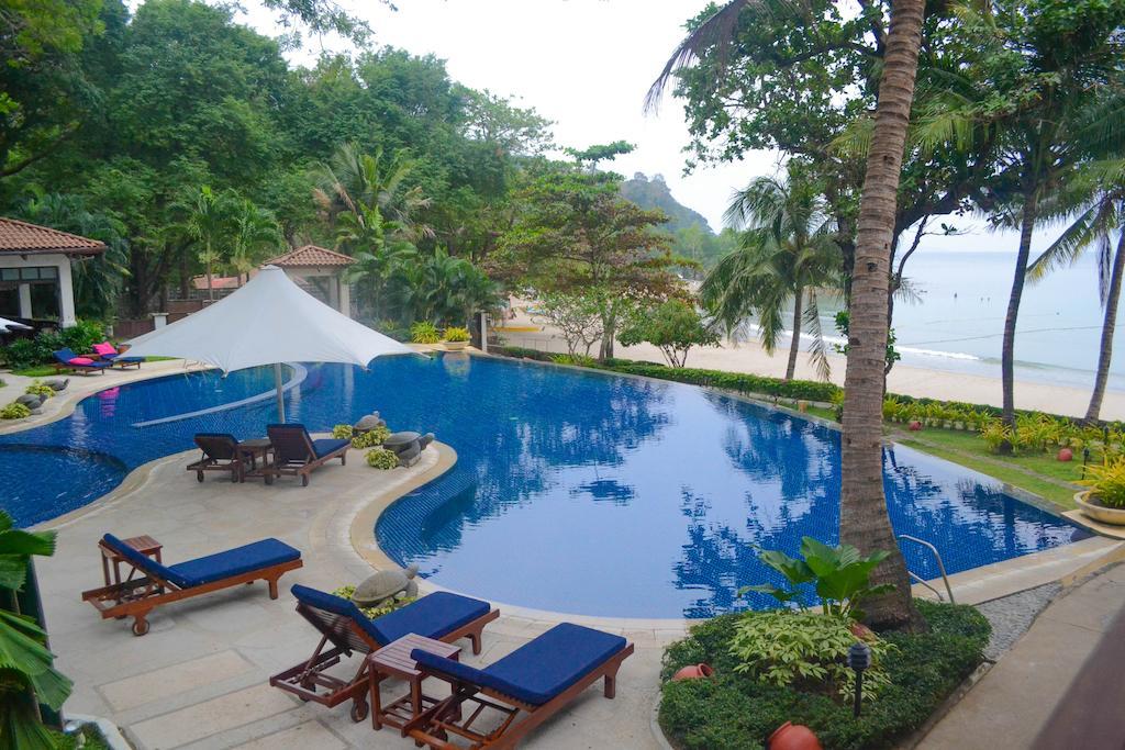 Hotel Club Punta Fuego à Nasugbu Extérieur photo
